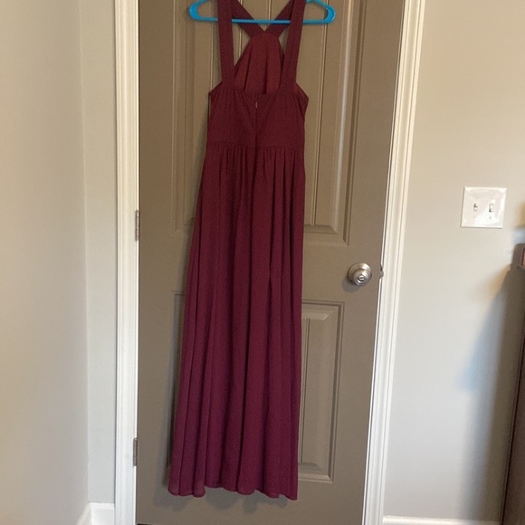Lulu’s: Classy Cross Neckline, Full Length Maroon Dress - Picture 2 of 2